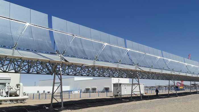禅德太阳能提供全部大开口聚光反射镜的格尔木槽式太阳能试验项目.jpg